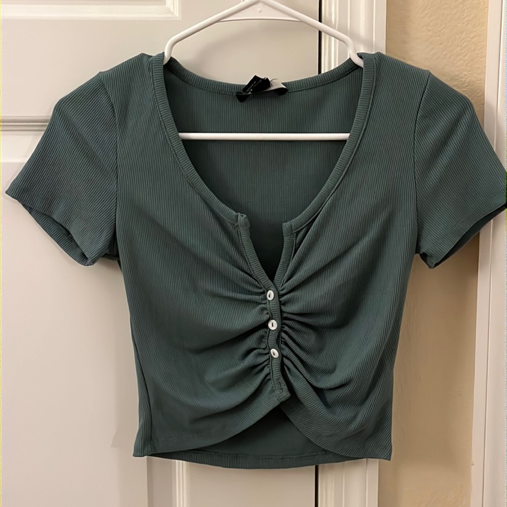 crop top